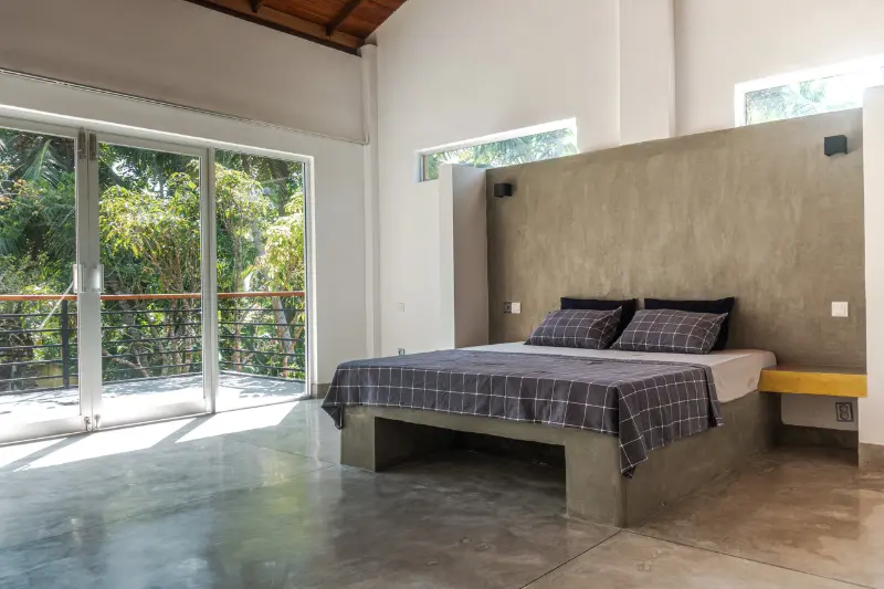 Villa Gallery 37